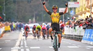 Jun 24, 2021 · cyclist: Roglic Beats Pogacar In First Race For 100 Days Cyclist