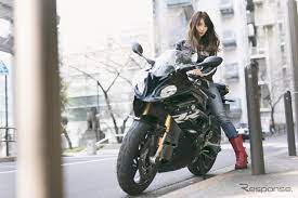 プジョーもbmwも即決 星野華さんがバイクに目覚めた理由 14枚目の写真 画像 レスポンス response jp バイカーの女の子 バイクの女の子 女性向けバイク