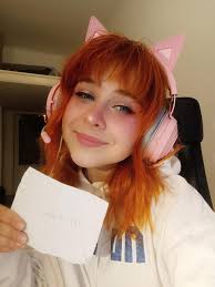 23, Im trying to stream sometimes. Do your best : rRoastMe