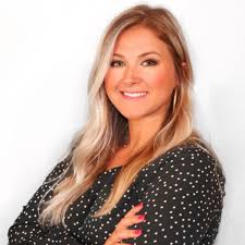 Rebecca Barnhart's Instagram, Twitter & Facebook