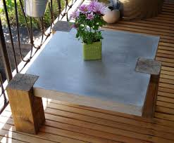 I Built This Coffee Table Because I Like The Combination Of Old Wood And Concrete Diesen Couchtis Concrete Diy Projects Concrete Coffee Table Concrete Diy