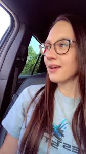 When you’re a mom but also pop off 🤷🏼‍♀️