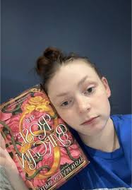 I’m so excited guys is it good?!?! #fyp #bridgerton #booktok #rosebargain  #fyp #reading