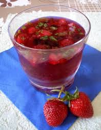 Le Punch Aux Fruits Rouges Une Recette Facile Punch Aux Fruits Recette De Punch Cocktail Sans Alcool