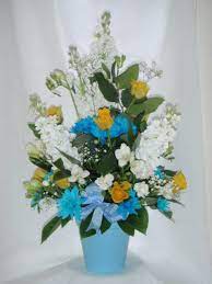 A Small Front Facing Arrangement Designed For A Congratulations On The Birth Of Your Baby Boy Flower Arrangements Congratulations Baby Boy Congratulations Baby