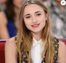 9 şubat 2014, 14:24 ·. Alexandra Lamy Sa Fille Chloe Jouannet 18 Ans Topless Et Exotique Pour Vogue Purepeople