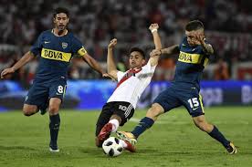 The game was moved to the bernabeu following fan violence in buenos aires. Boca Juniors Vs River Plate Fecha Horarios Y Canales De Tv Para Ver La Final De Ida De Copa Libertadores Futbol Internacional Deportes El Universo