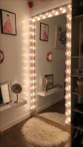 25 Fabulous Mirror With Lights Ideas For Amour Makeup Room 19 Newsmartdesign Com Mirrorlighting Pinterest Room Decor Dorm Room Inspiration Bedroom Decor