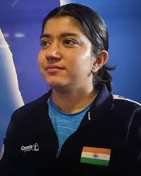 Elavenil Valarivan wins gold in 10m air rifle