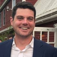 Tom Gillespie's Instagram, Twitter & Facebook