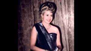 The real life of eva perón claim the musical was based on mary main's biography the woman with the whip, which was extremely critical of eva perón. Eva Peron El Recuerdo De Evita 3 Souvenirs D Eva Peron 3 Youtube