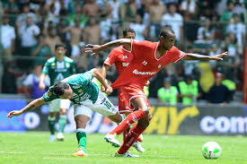 The soccer teams club leon and toluca played 19 games up to today. Toluca Vs Leon En La Jornada 14 Apertura 2014