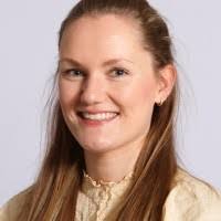 10+ perfiles de «Julie Pettersen»