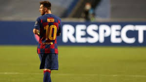 Ahora, tras semanas de rumores que lo habían colocado la próxima temporada en el manchester city de pep guardiola, entrenador con el que consiguió algunos de sus mayores logros como azulgrana, messi se resigna a seguir una temporada más en barcelona. Messi Se Queda Solo Deportes El Pais