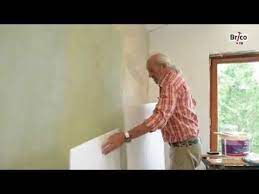 Avec castorama, vous disposez de multiples solutions pour profiter d'un plus grand confort thermique et acoustique au quotidien. Traitements De L Humidite A L Interieur Bricolage Avec Robert Youtube Isolation Mur Isolant Mince Isolation