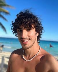 Dylan Blumenthal's Instagram, Twitter & Facebook