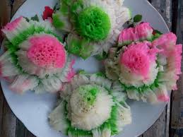 Warna kue yang cantik sangat menarik dipandang mata. Dapur Indonesia Resep Bikang Mawar Salah Satu Kue Facebook