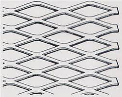 The raw material of expanded metal grating is carbon steel sheet. Expanded Steel Grating Sheet For Platform Flooring