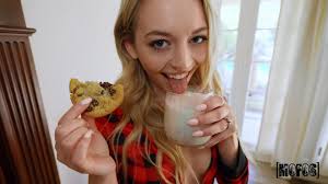 Lena devours cookie with sperm