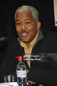 27 Photos & High Res Pictures