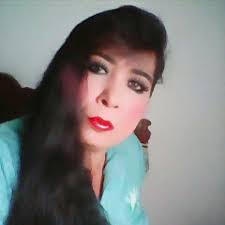 Elizabeth Garzon's Instagram, Twitter & Facebook