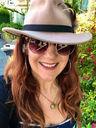 Rae Carpenter (@RaeCarpenter)