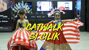 Pakaian baharu ini sentiasa di update mengikut. Sayangimalaysiaku Gaya Persis Super Model Siapa Si Cilik Berbadan Lentik Ini Youtube