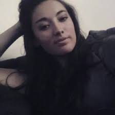 Holly Blount (hollybear96)