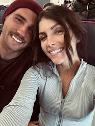 Hey, I'm Zack! Looking for a male roommate to move in by Aug 15. It's a  2BR/1BA in North Park, close to shops, bars, and coffee spots. About me:  I'm a surf