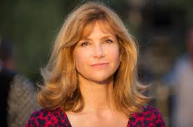 Découvrez sa biographie, le détail de ses 47 ans de carrière et toute son actualité. Crime A Aigues Mortes France 3 Florence Pernel Le Personnage D Elisabeth Me Ressemble