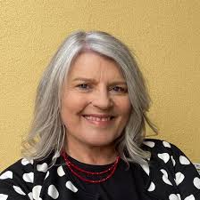 Suzanne Te Au Celebrant