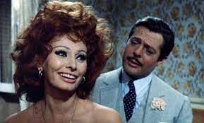 Briosa commedia di de filippo adattata per lo schermo da de sica. Matrimonio All Italiana Le Curiosita Sul Film Cinematographe It