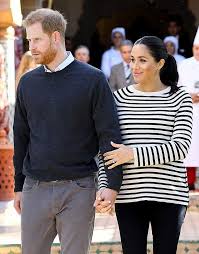 Prins harry zou naar verluidt dolgraag kinderen willen met z'n verloofde meghan markle. De Aanstaande Vader Prins Harry Is Van Plan Een Paar Weken Vaderschapsverlof Te Nemen Om Na De Bevalling Te Zorgen Voor Zijn Vrouw Megh Prins Harry Prins Vrouw