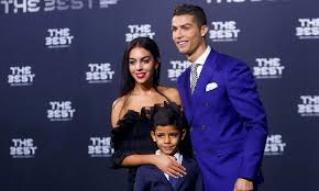 Con trai Ronaldo mừng bàn thắng kiểu của bố - Báo VnExpress Thể thao