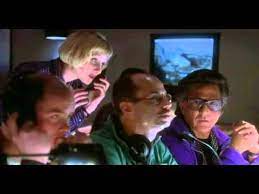 film plutovstvo ili hvost vilyaet sobakoj youtube