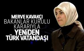 Hem kürtçü bir akademisyenin eşi hem de 1 ay önce türk vatandaşı olduğu halde merve kavakçı'nın büyükelçi atanmasının nedeni sadece 1999 yılındaki meclisten. Merve Kavakci Islam Biyografya