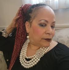 Roslanda Henderson's Instagram, Twitter & Facebook