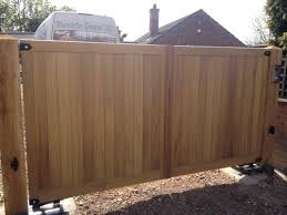 A basic wood gate costs approximately $100 to $500, although elaborate gates could cost $500 to $1,500 or more. Example Prices