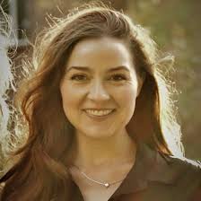 Lori Goff's Instagram, Twitter & Facebook