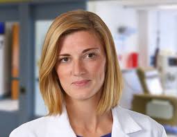 Ashley Evanoff's Instagram, Twitter & Facebook