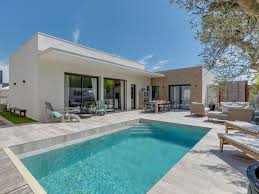 Vakantiehuis Villa Wagner In Saint Aygulf Frankrijk Fr8541 510 1 Interhome Villa Vakantie Ideeen Appartementen