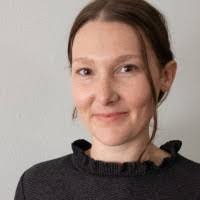 Karie Burt's Instagram, Twitter & Facebook