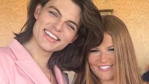 Olivia Decker's Instagram, Twitter & Facebook