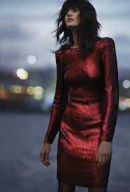 Vogue Turkey December 2014 Perfect Dress For Valentine S Day Editorial Fashion Fashion New Years Eve Outfits