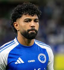 Wagner tem nome sugerido para voltar ao Cruzeiro, mas parte financeira é  entrave