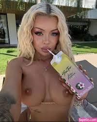 Katja Krasavice  katjakrasavice Nude Leaked OnlyFans Photo 320 - Fapello