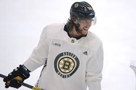 Career stats (appearances, goals, assists) and transfer history. Bruins David Pastrnak Delivers Early Christmas Gift To Boston Nurse