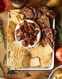 These christmas appetizers are perfect for kicking off christmas dinner or a festive holiday party. 65 Christmas Party Appetizers Perfect For The Holidays Purewow