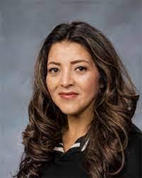 Holly Berdan's Instagram, Twitter & Facebook