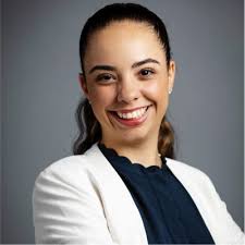 So I just had the best summer ever. On August 7th, I graduated summa cum  laude from the University of Florida with my B.S. in Advertising. The day  before, my internship with